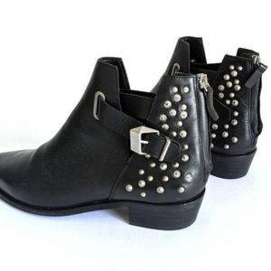 Zara Basic Black Boots